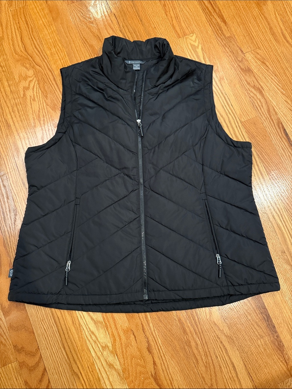 Black Quilted Puffer Vest - Women's Sleeveless Jacket